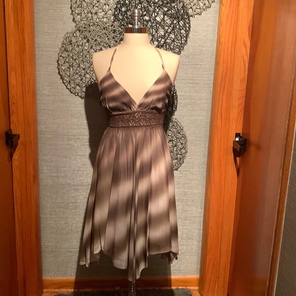 Handmade Vintage Deep Y2K Handkerchief Hemline Knee Length. - Picture 1 of 7